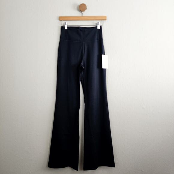 girlfriend collective Pants - NWT Girlfriend Collective Compressive High Rise Flare Leggings Black Medium NEW